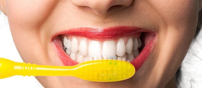 Comment se brosser les dents pour une bouche propre